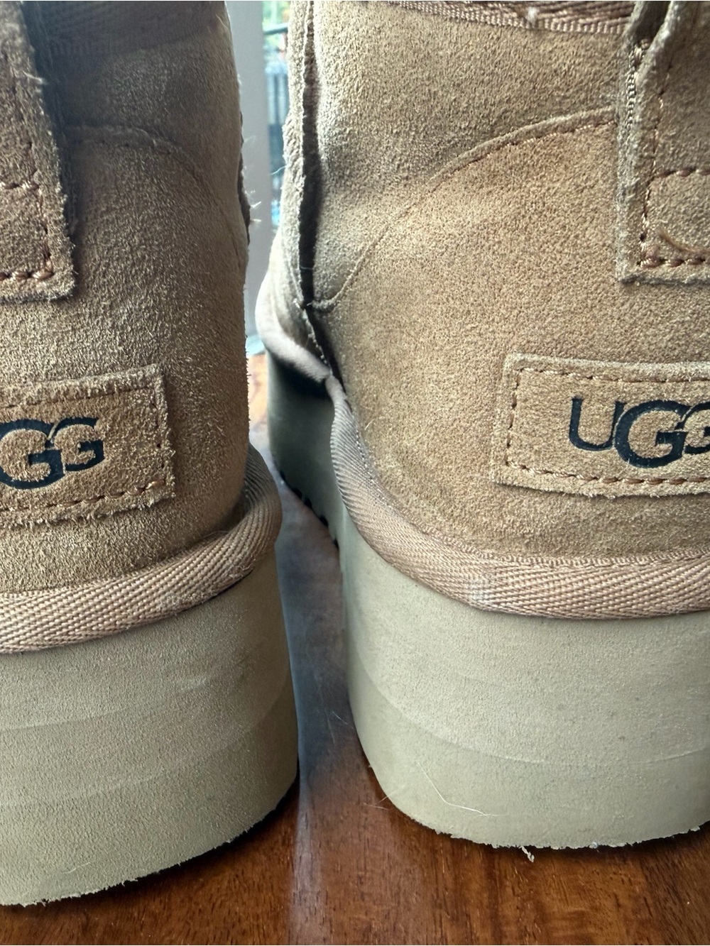 Ultra Mini Platform UGG Boot - Picture 4 of 7